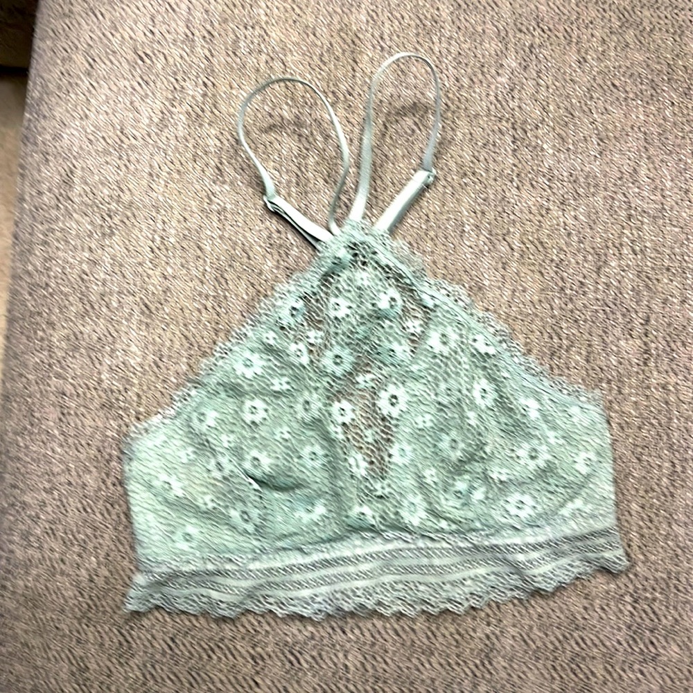 Victoria's Secret Halter Green Lace Underwire Bralette Size XS NWOT